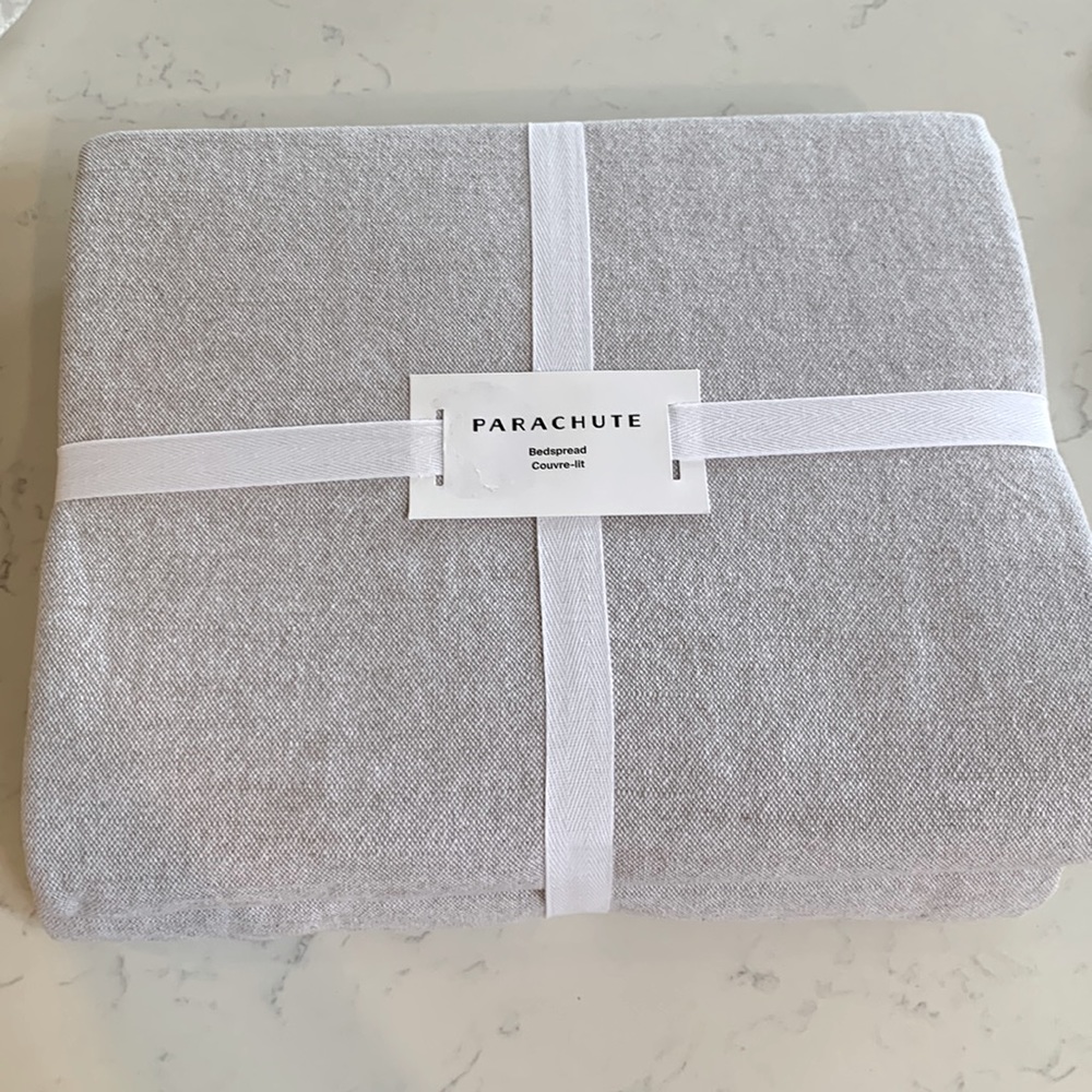 NWT Parachute Cal King Heirloom Bedspread